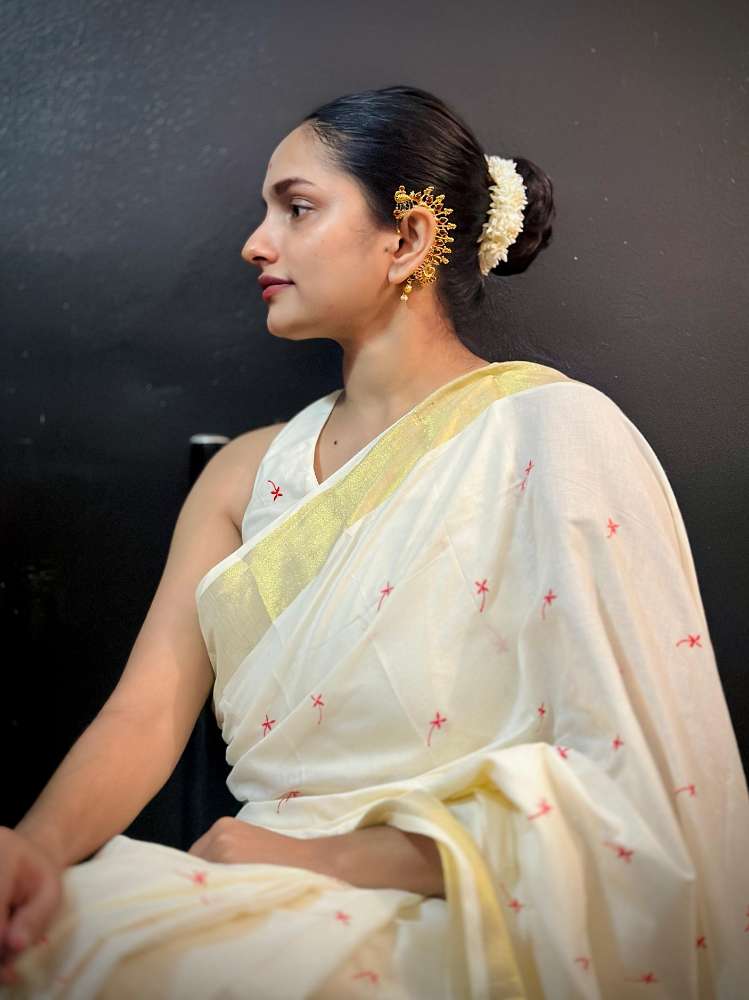 The Pearl Cart Techipoo Saree